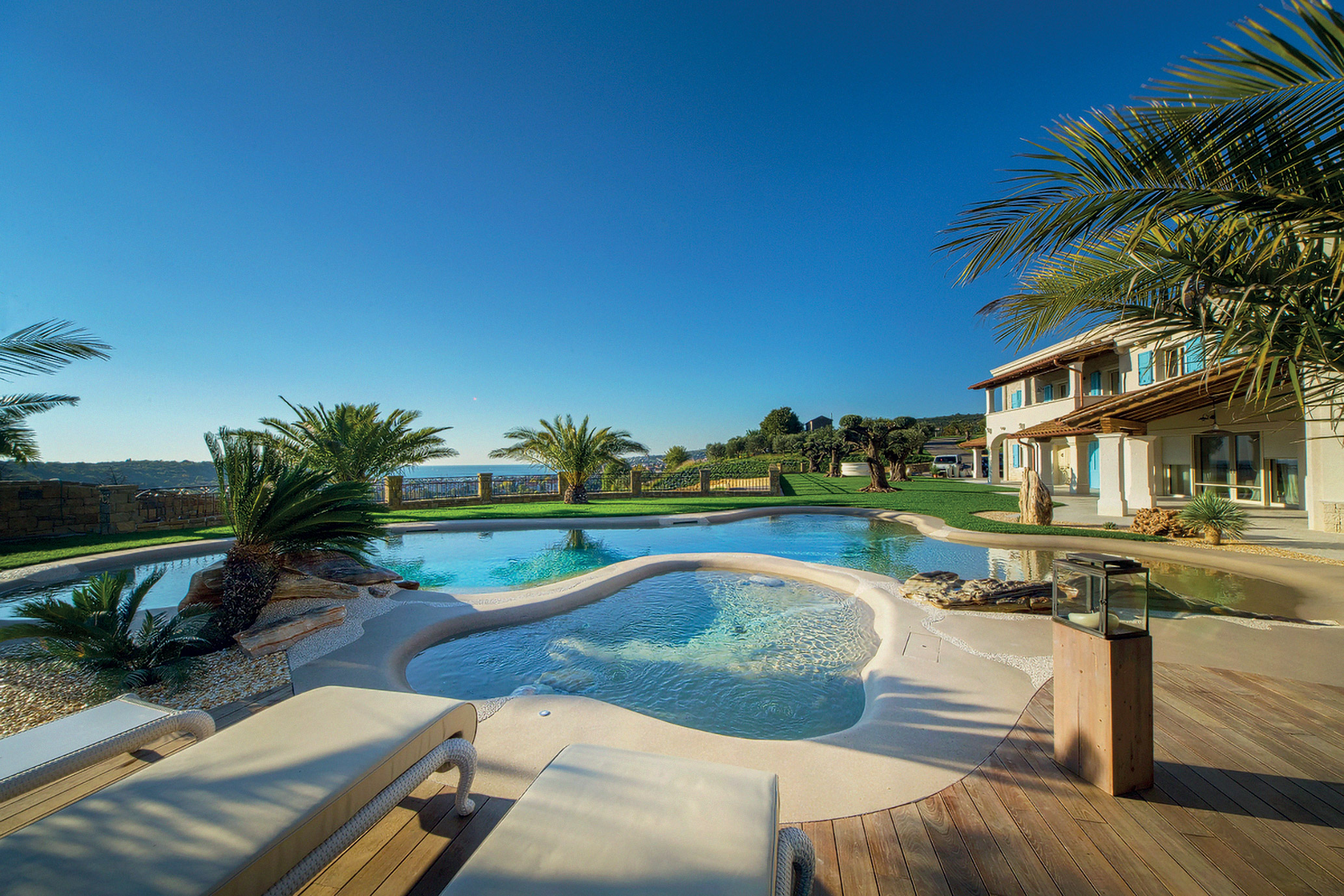 biopiscina naturale realizzata da Centro Italia